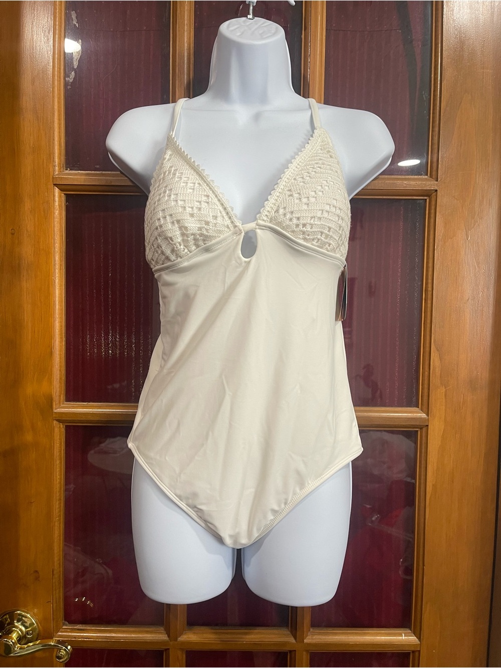 Women’s Shade & Shore Cream Crochet Bust One-Piece Swimsuit